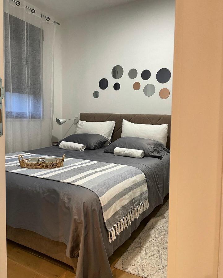 Soho Apartman Требинье Экстерьер фото